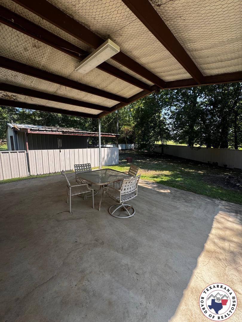 1701 FM 2624, Maud, TX 75567