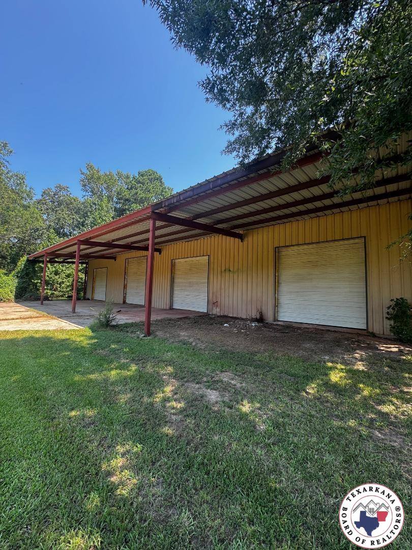 1701 FM 2624, Maud, TX 75567