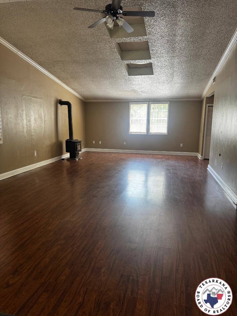 1701 FM 2624, Maud, TX 75567