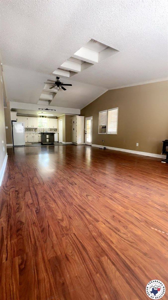 1701 FM 2624, Maud, TX 75567