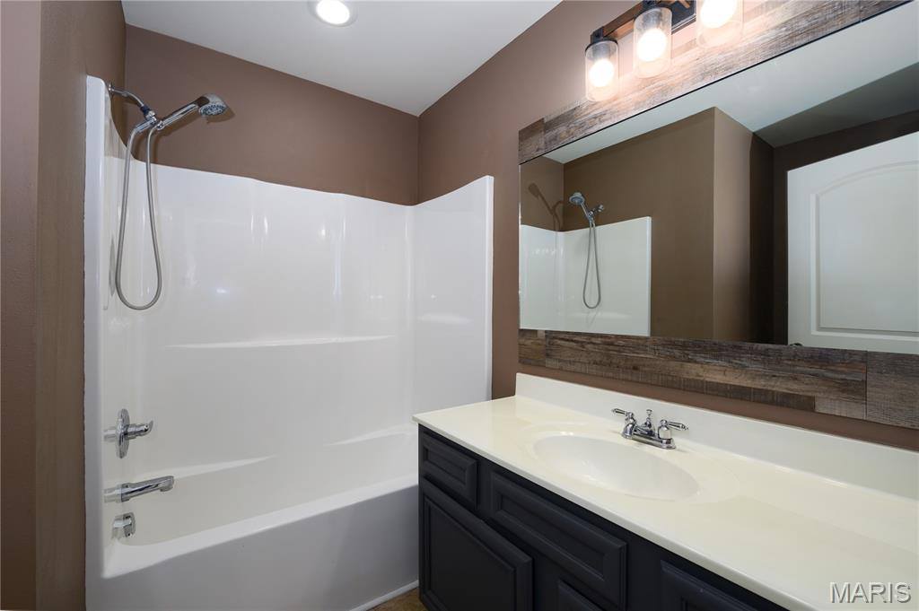 101 Ridge Court, Waynesville, MO 65583