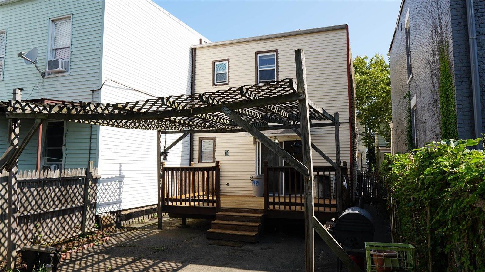 395 Union St, JC, West Bergen, NJ 07304