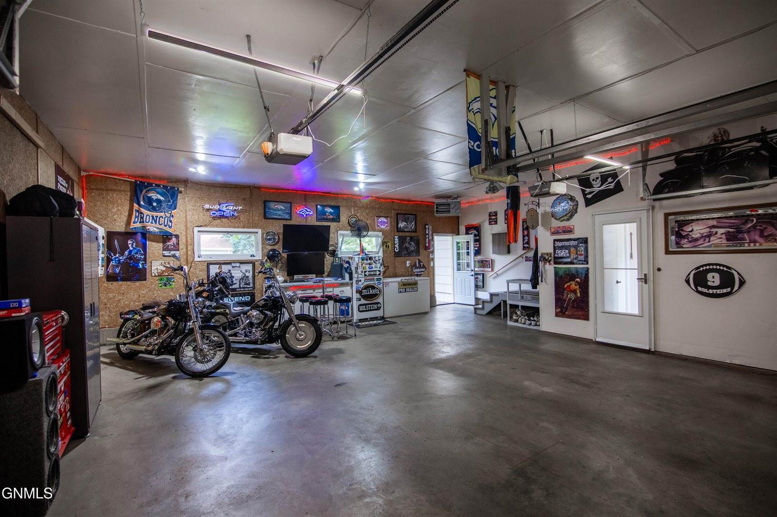 311 8th Street North, New Salem, ND 58563