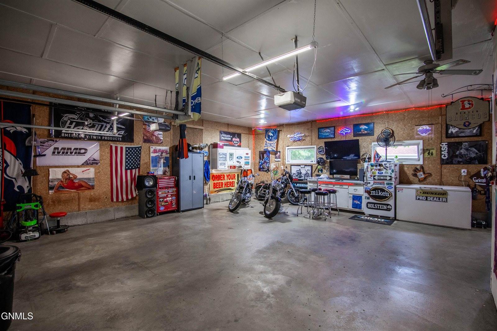 311 8th Street North, New Salem, ND 58563