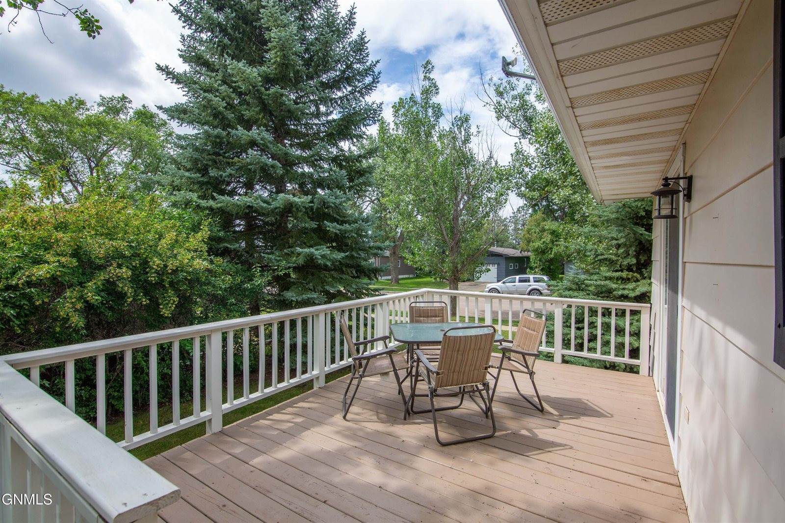 311 8th Street North, New Salem, ND 58563