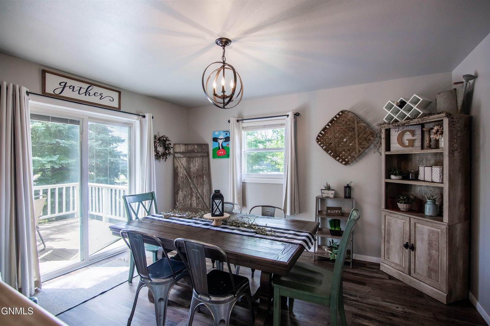 311 8th Street North, New Salem, ND 58563