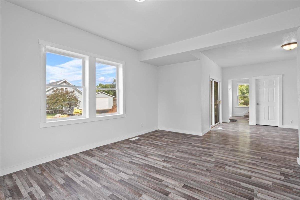 1005 S Maple Avenue, Marshfield, WI 54449