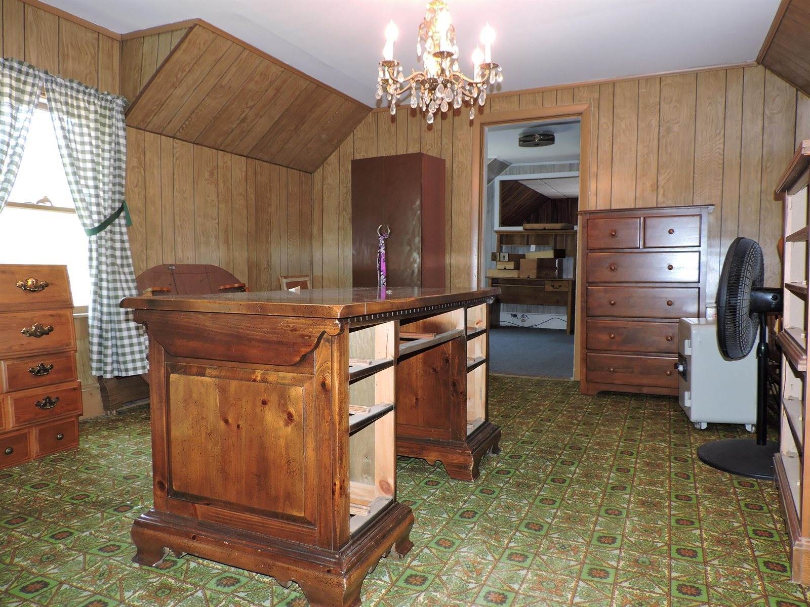 29 Lithgow Street, Winslow, ME 04901