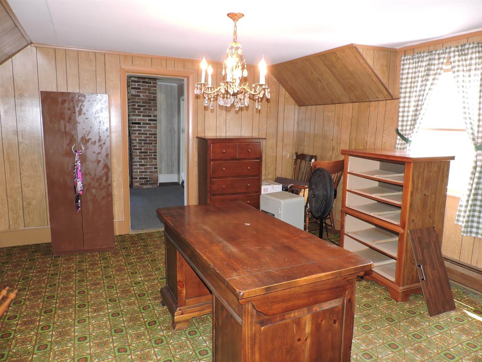 29 Lithgow Street, Winslow, ME 04901