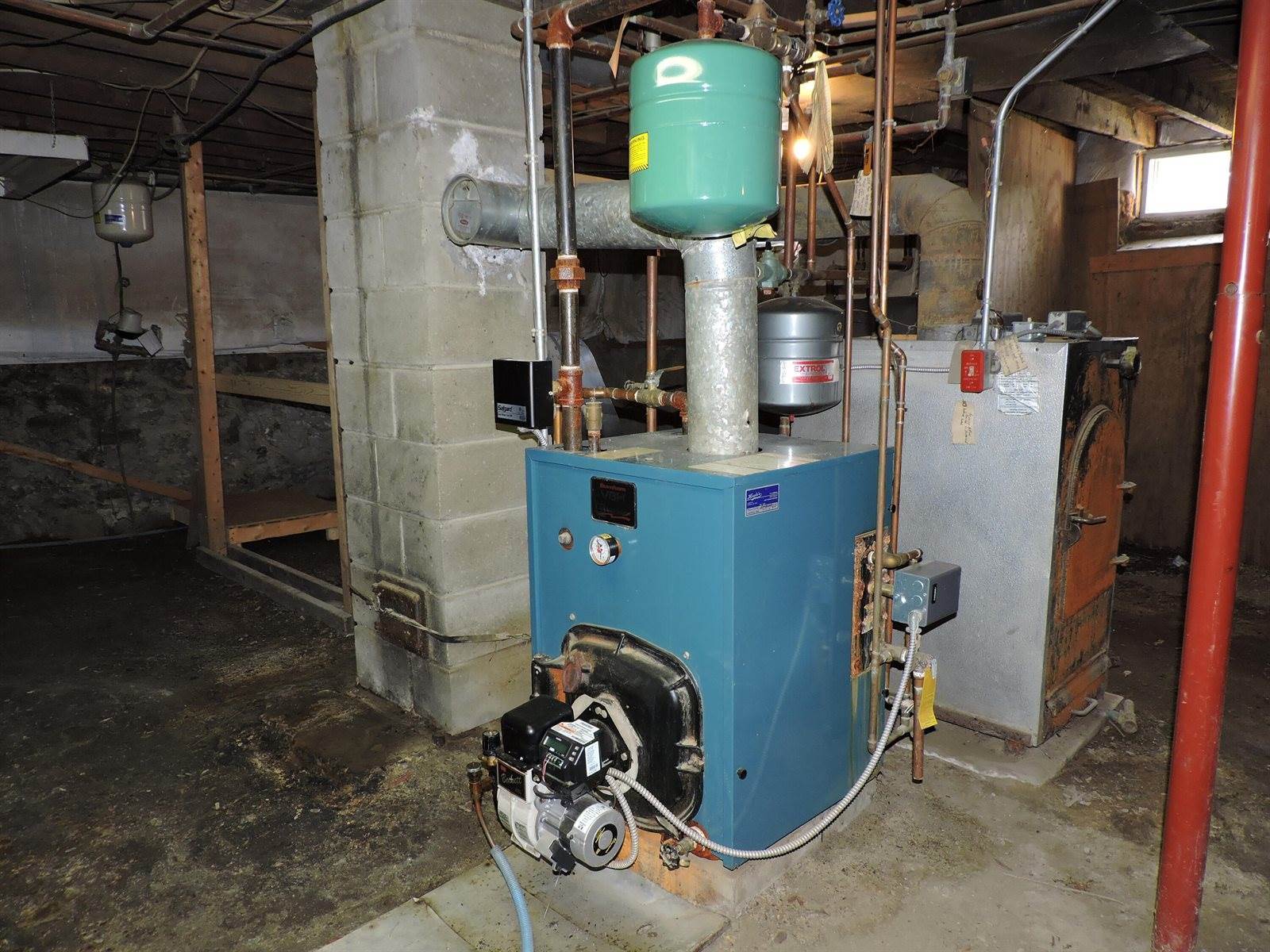 29 Lithgow Street, Winslow, ME 04901