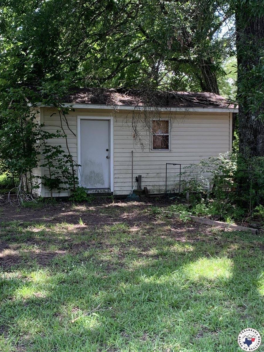 407 East 10th, Hooks, TX 75561