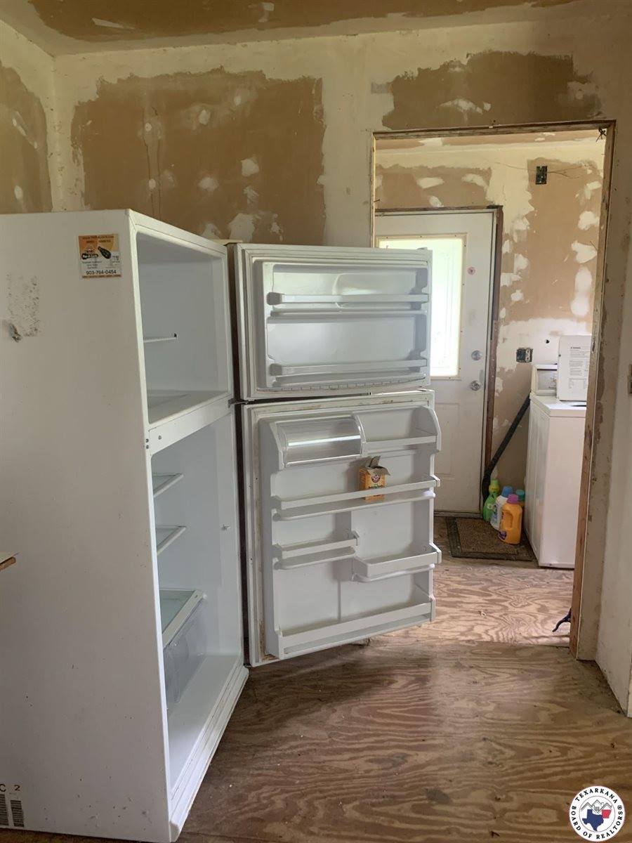 407 East 10th, Hooks, TX 75561