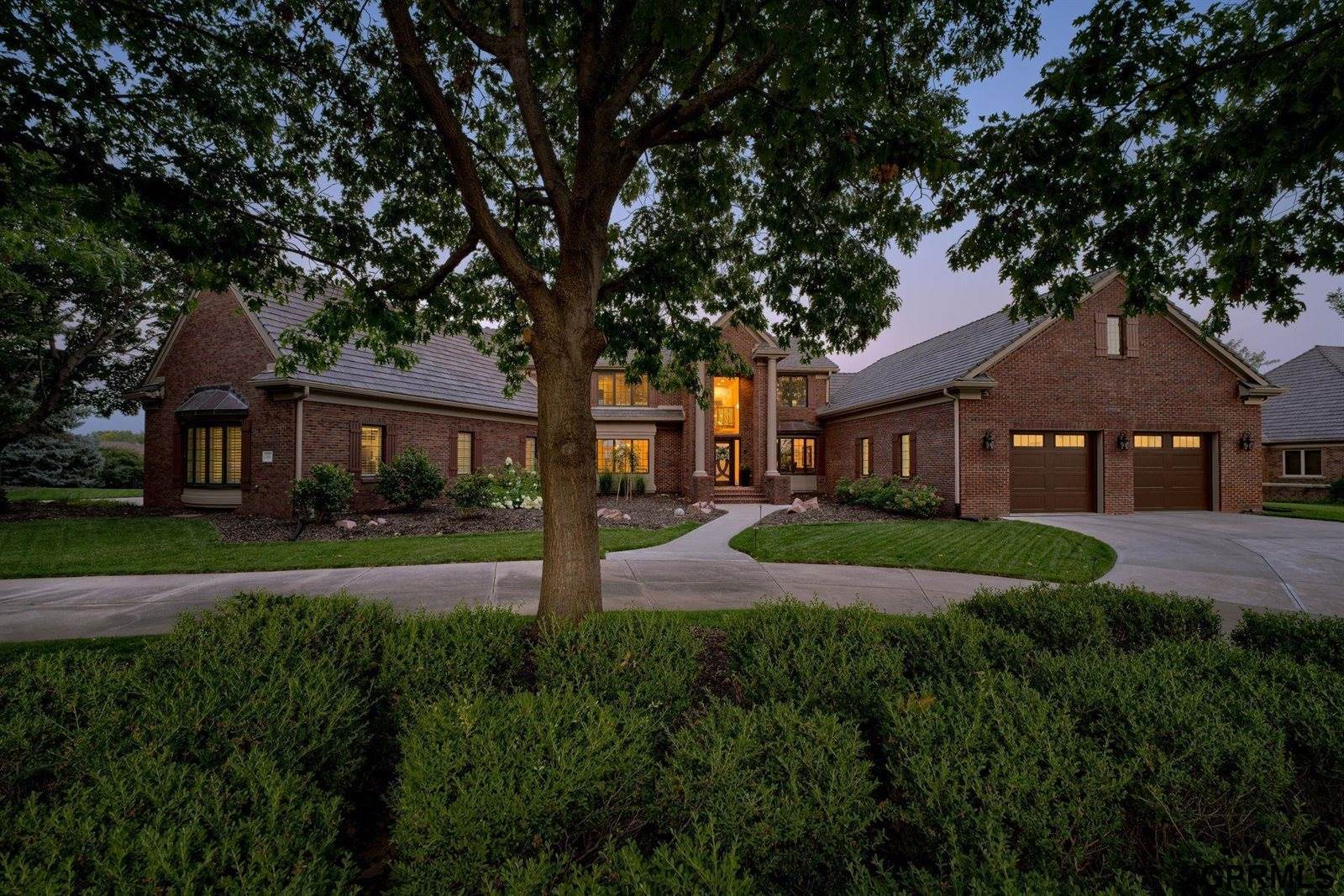 5101 North 196 Circle, Elkhorn, NE 68022