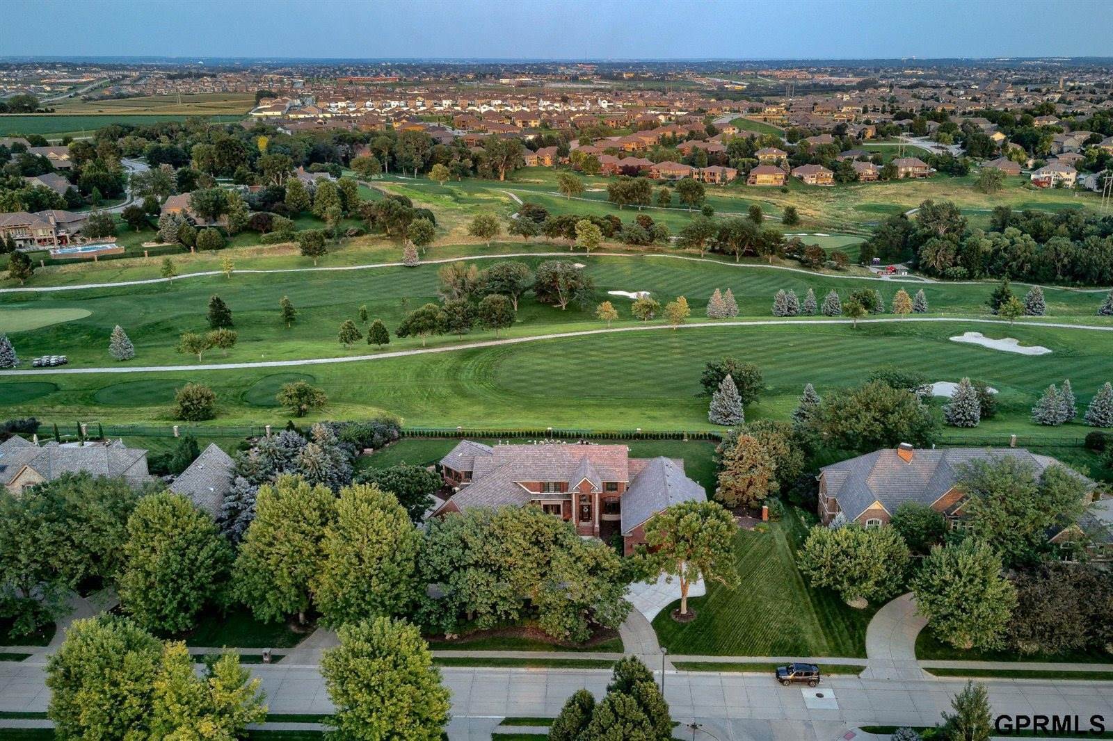 5101 North 196 Circle, Elkhorn, NE 68022