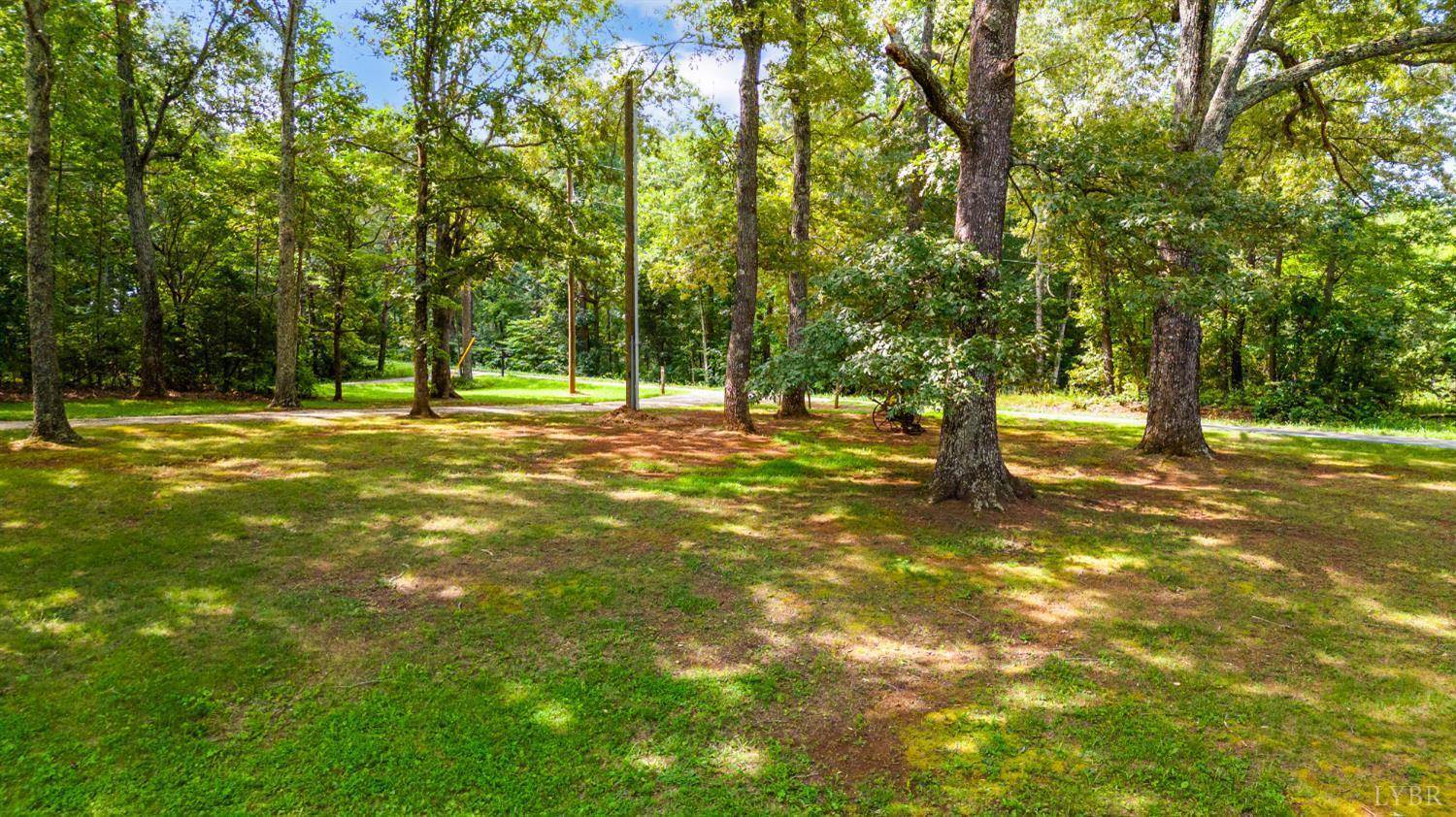 378 Watt Abbitt Road, Appomattox, VA 24522