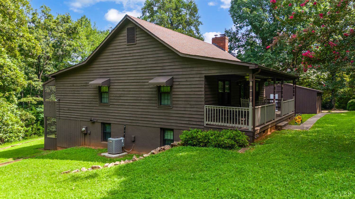 378 Watt Abbitt Road, Appomattox, VA 24522