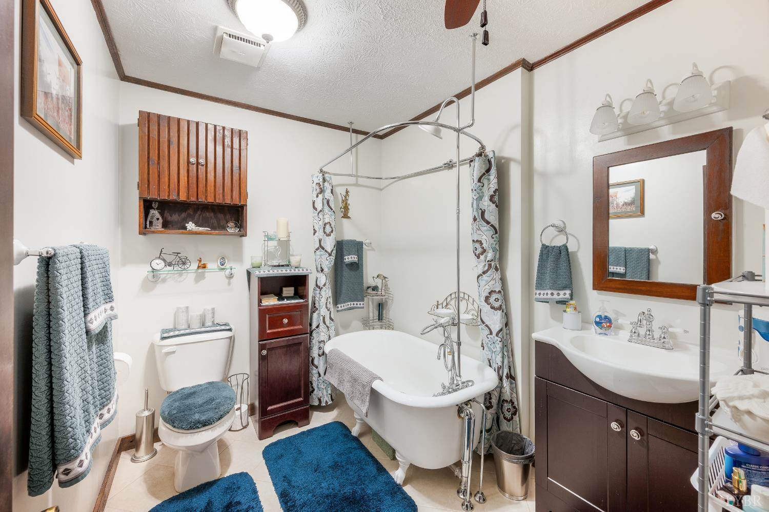 378 Watt Abbitt Road, Appomattox, VA 24522