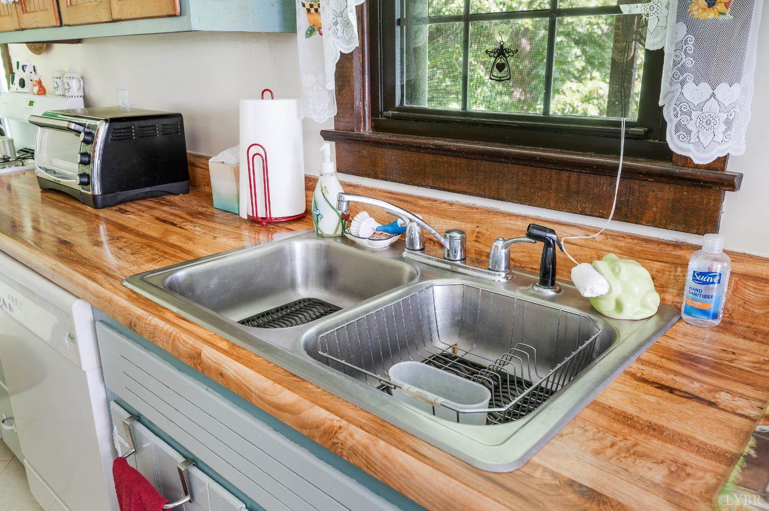 378 Watt Abbitt Road, Appomattox, VA 24522