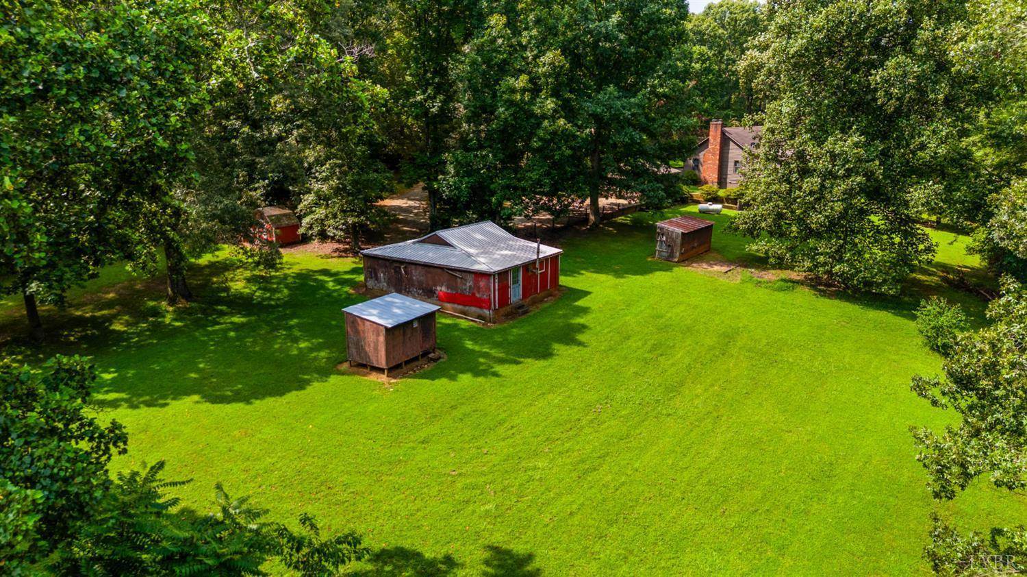 378 Watt Abbitt Road, Appomattox, VA 24522