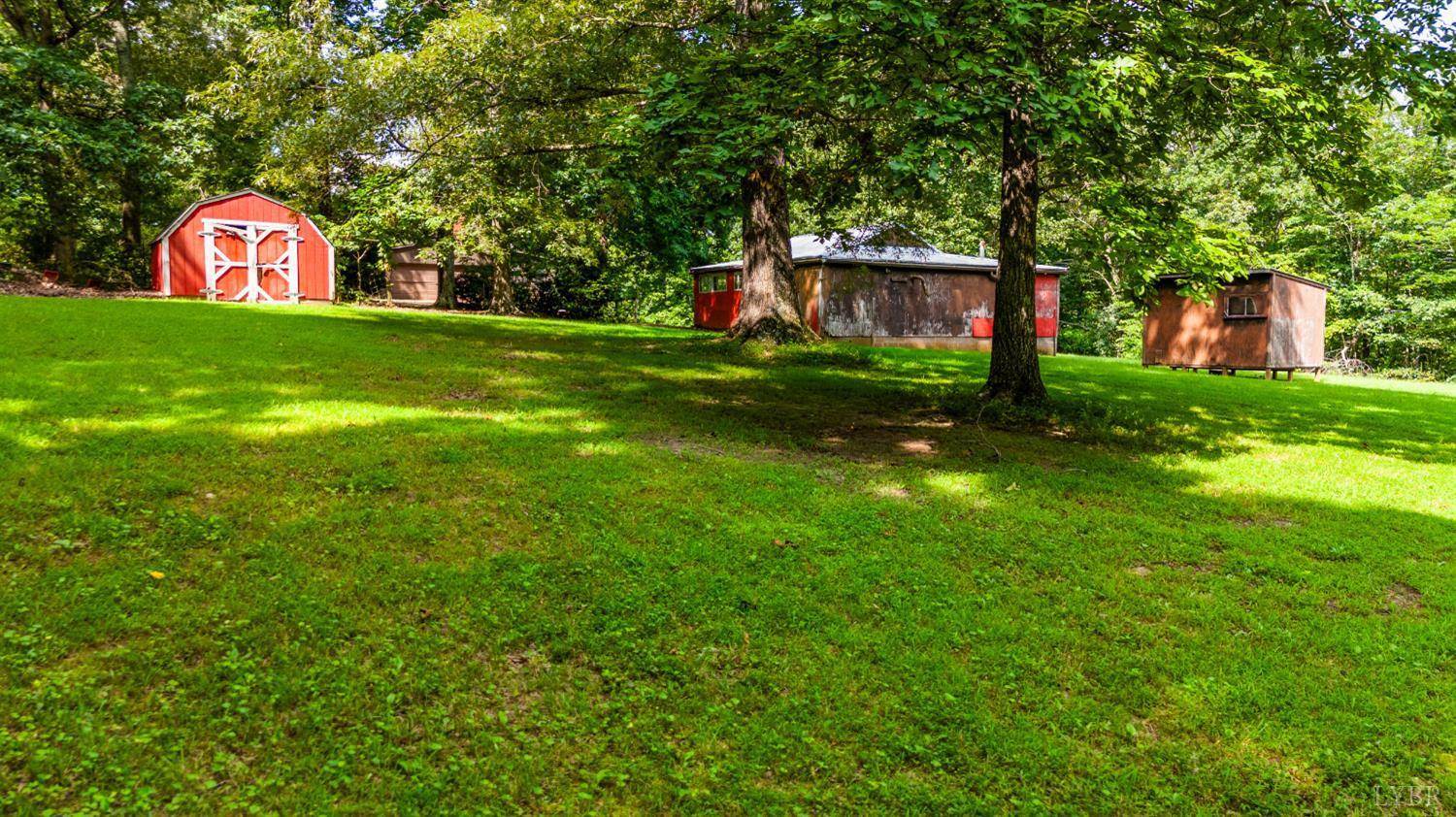 378 Watt Abbitt Road, Appomattox, VA 24522