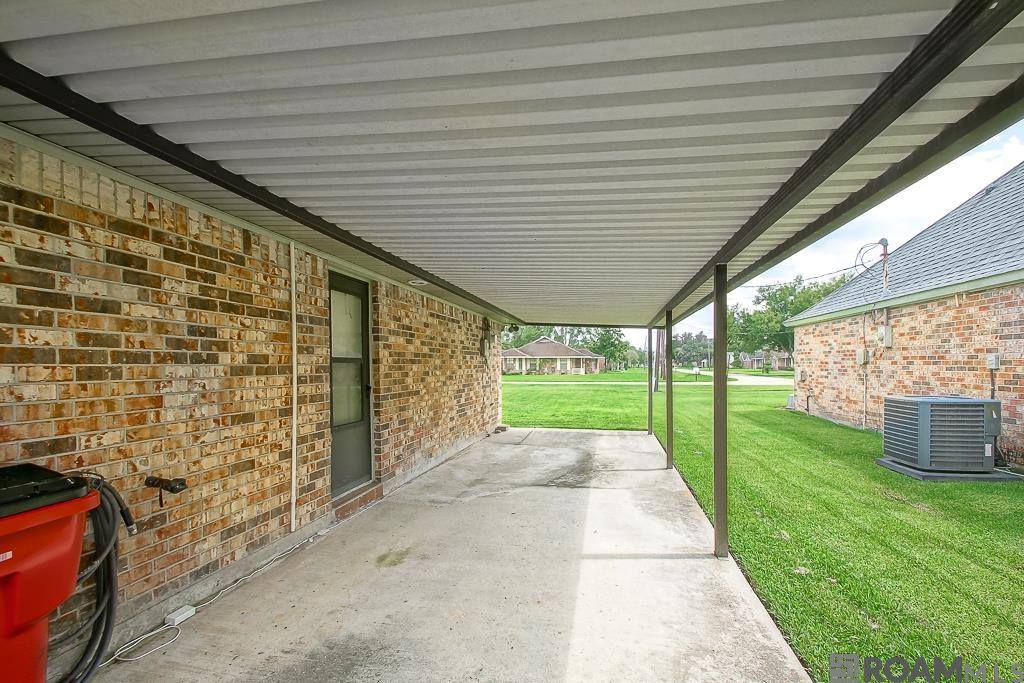 38204 Zilda St, Gonzales, LA 70737