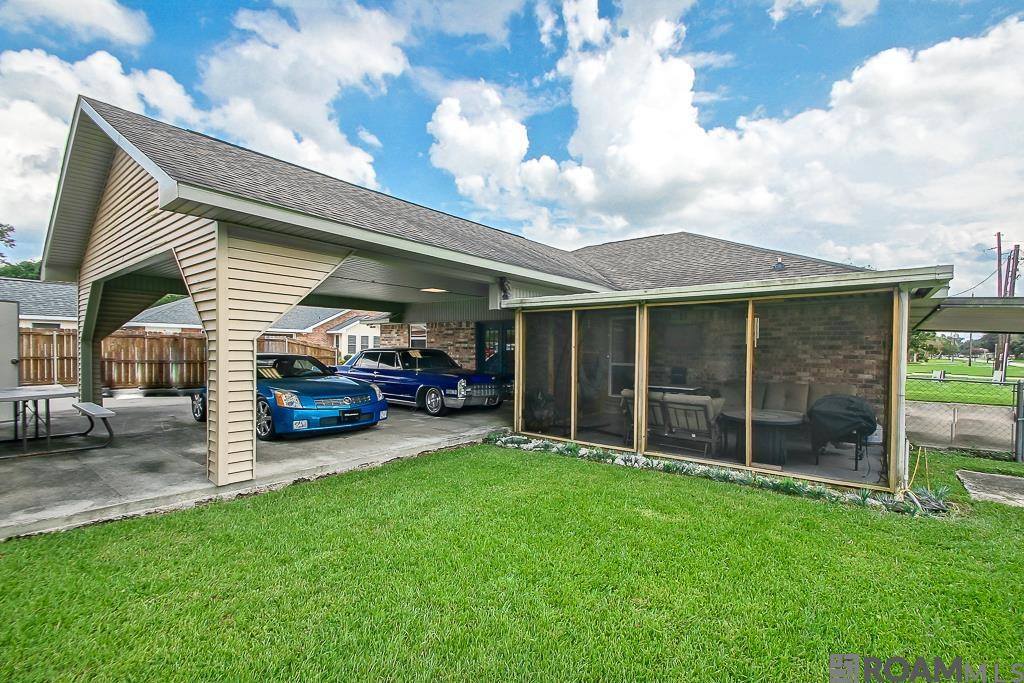 38204 Zilda St, Gonzales, LA 70737