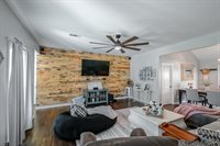 38204 Zilda St, Gonzales, LA 70737
