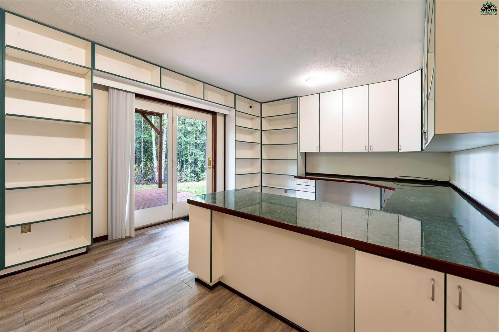 900 Ridgepointe Drive, Fairbanks, AK 99709