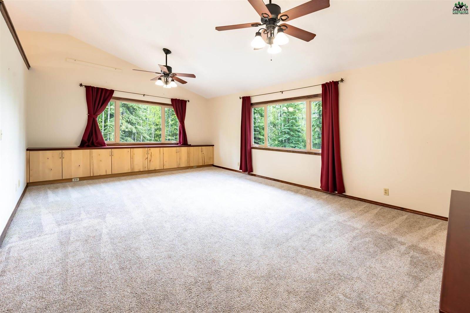 900 Ridgepointe Drive, Fairbanks, AK 99709