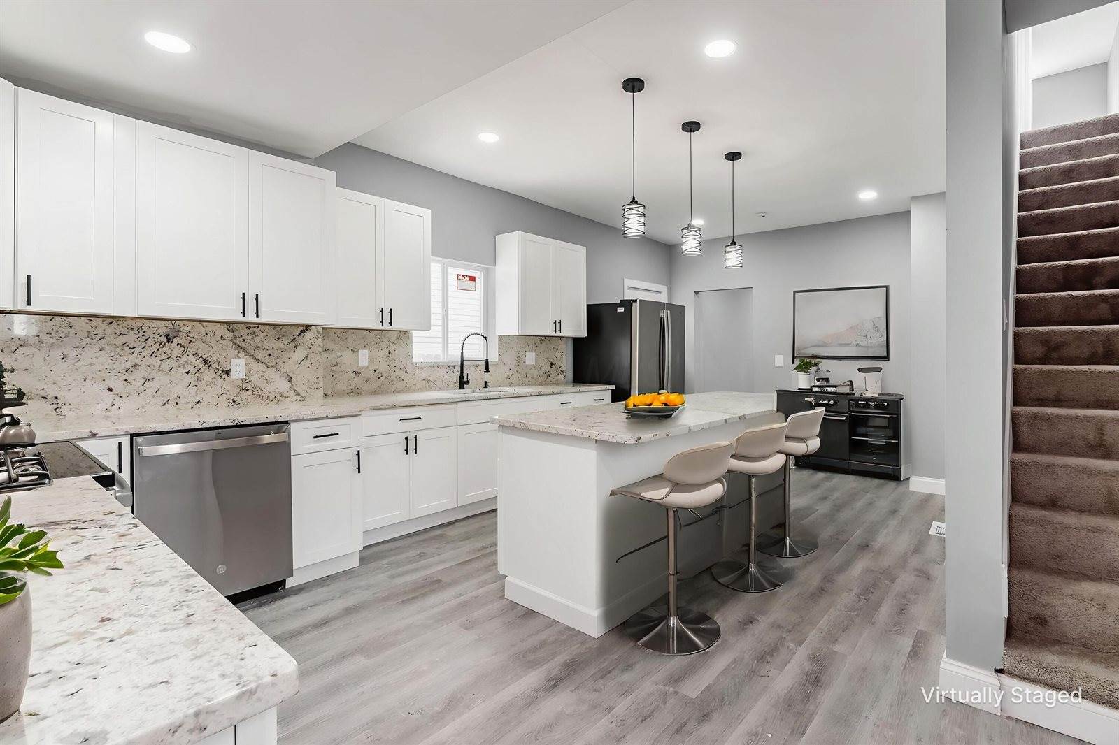 644 Stanley Avenue, Columbus, OH 43206