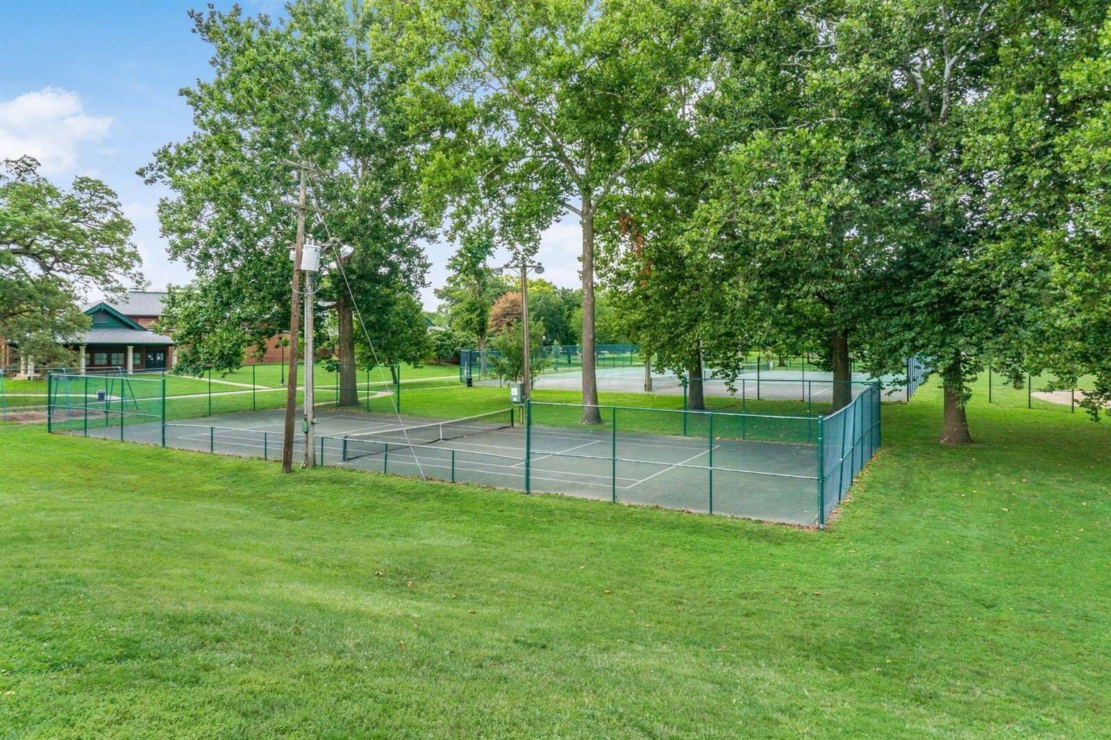 644 Stanley Avenue, Columbus, OH 43206