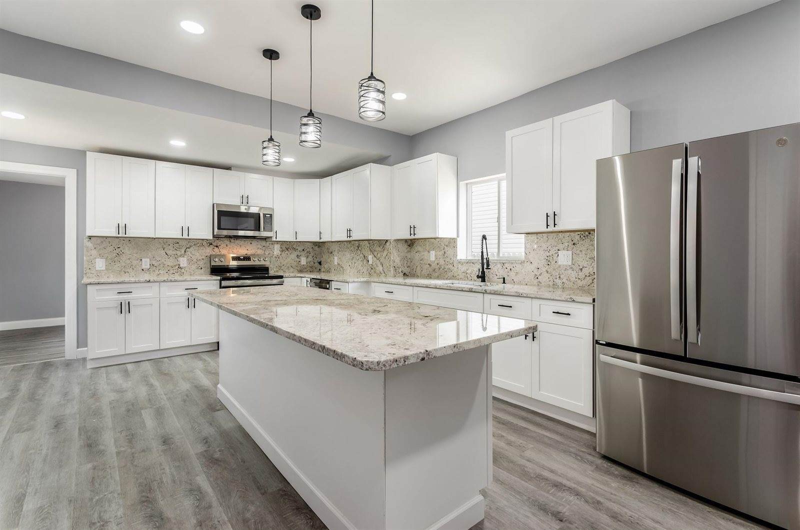 644 Stanley Avenue, Columbus, OH 43206