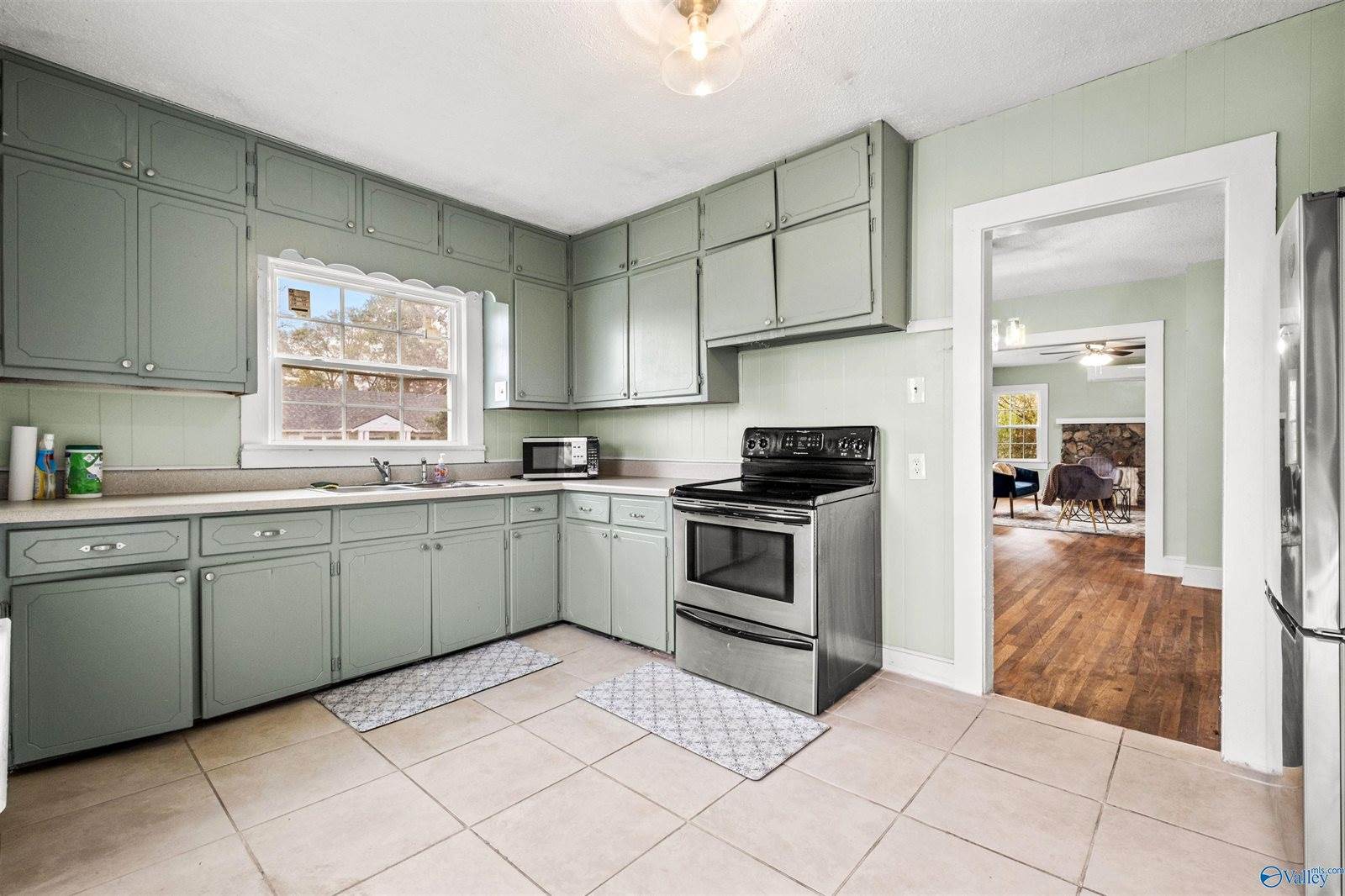 922 Windsor Street, Gadsden, AL 35903