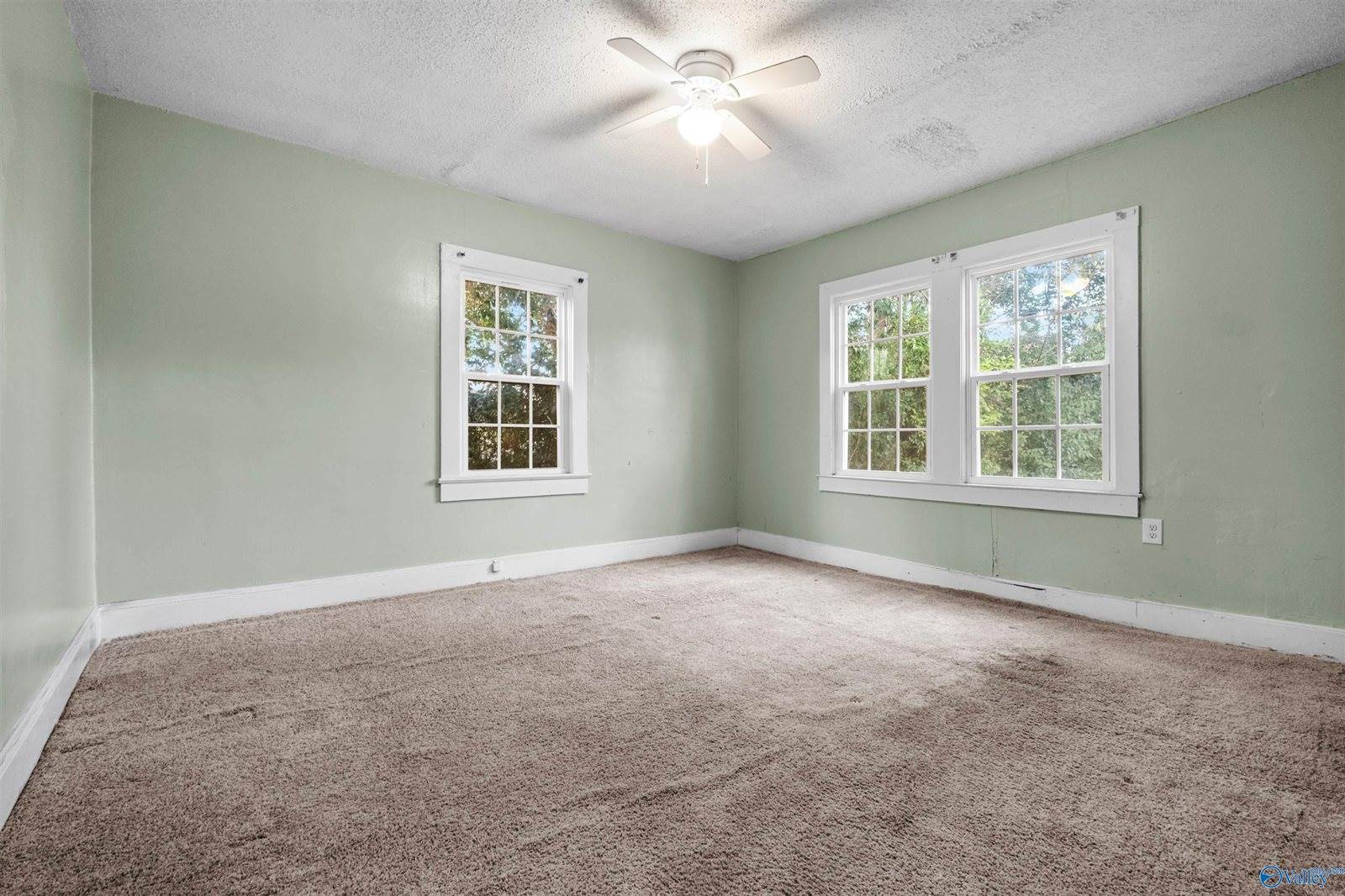 922 Windsor Street, Gadsden, AL 35903