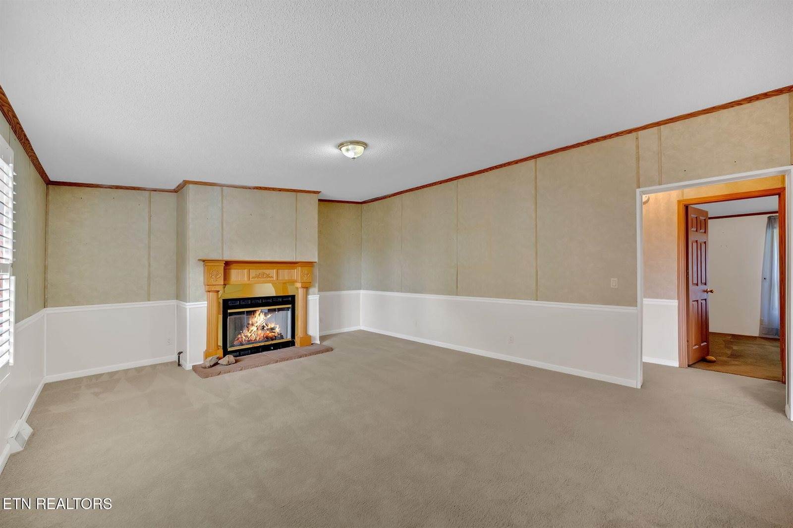 2132 Clinch Valley Rd, Thorn Hill, TN 37881