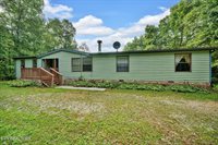 2132 Clinch Valley Rd, Thorn Hill, TN 37881