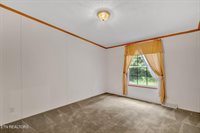 2132 Clinch Valley Rd, Thorn Hill, TN 37881