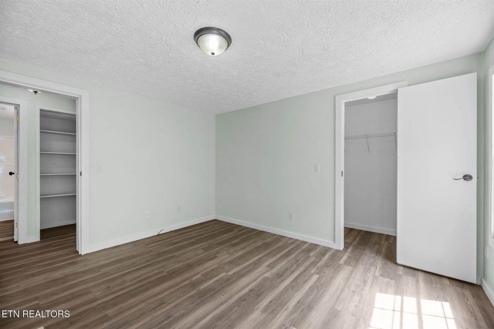 370 New Clear Branch Rd, Rocky Top, TN 37769