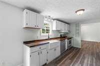 370 New Clear Branch Rd, Rocky Top, TN 37769