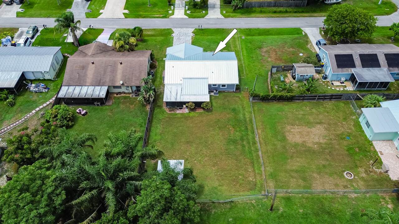 3048 SE Orchid Street, Stuart, FL 34997