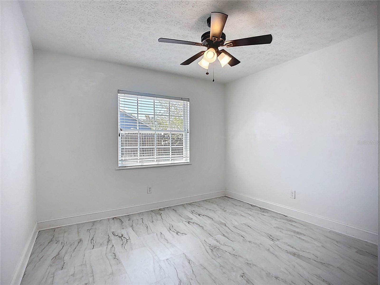 1005 Cameo Crest Lane, Valrico, FL 33596