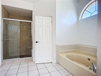 1005 Cameo Crest Lane, Valrico, FL 33596