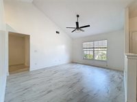 1005 Cameo Crest Lane, Valrico, FL 33596