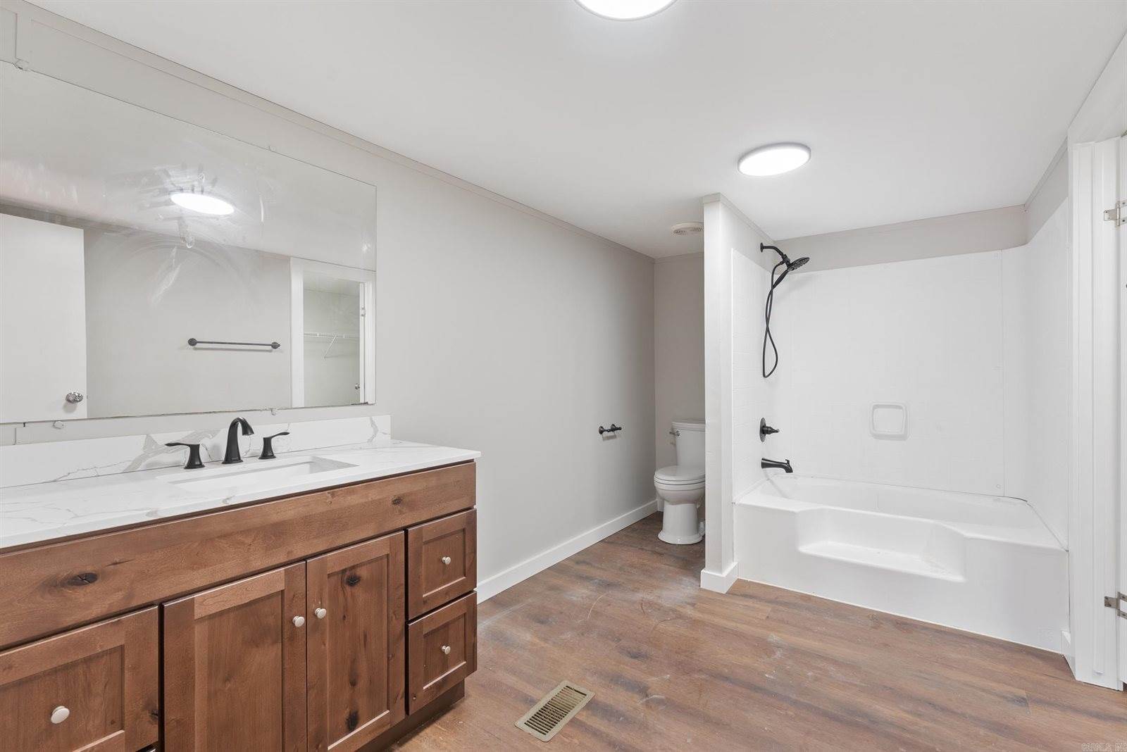 11 S Beryl Road, Jacksonville, AR 72076