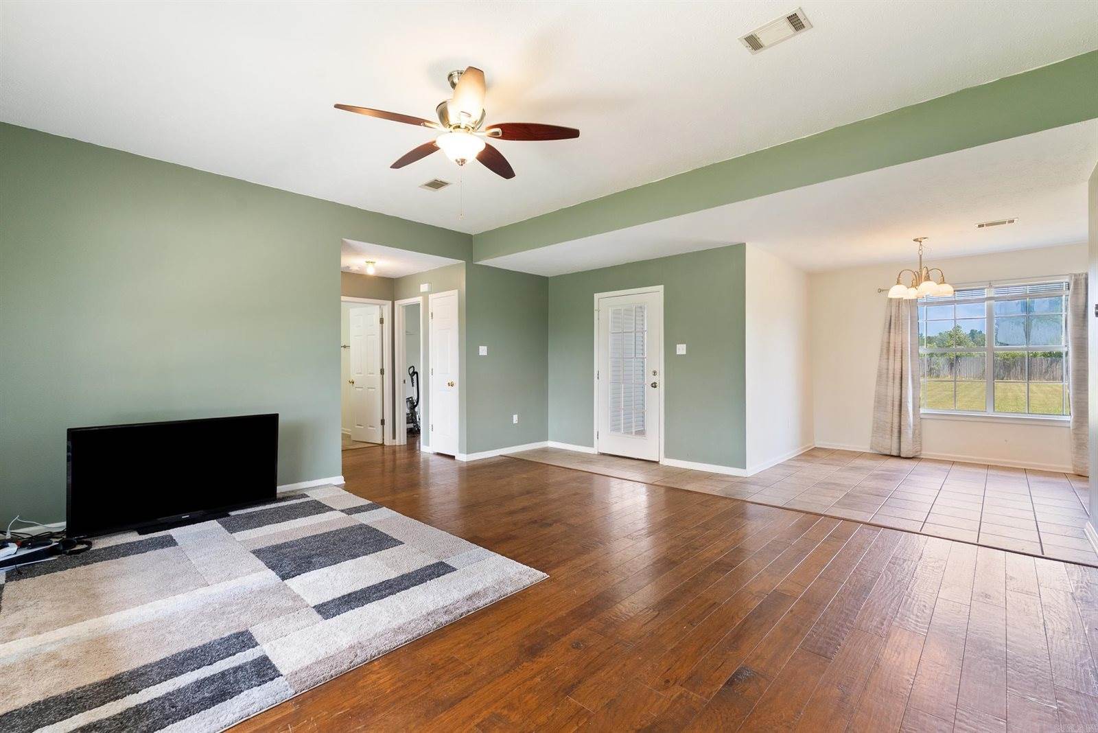 4 Hawk Drive, Vilonia, AR 72173