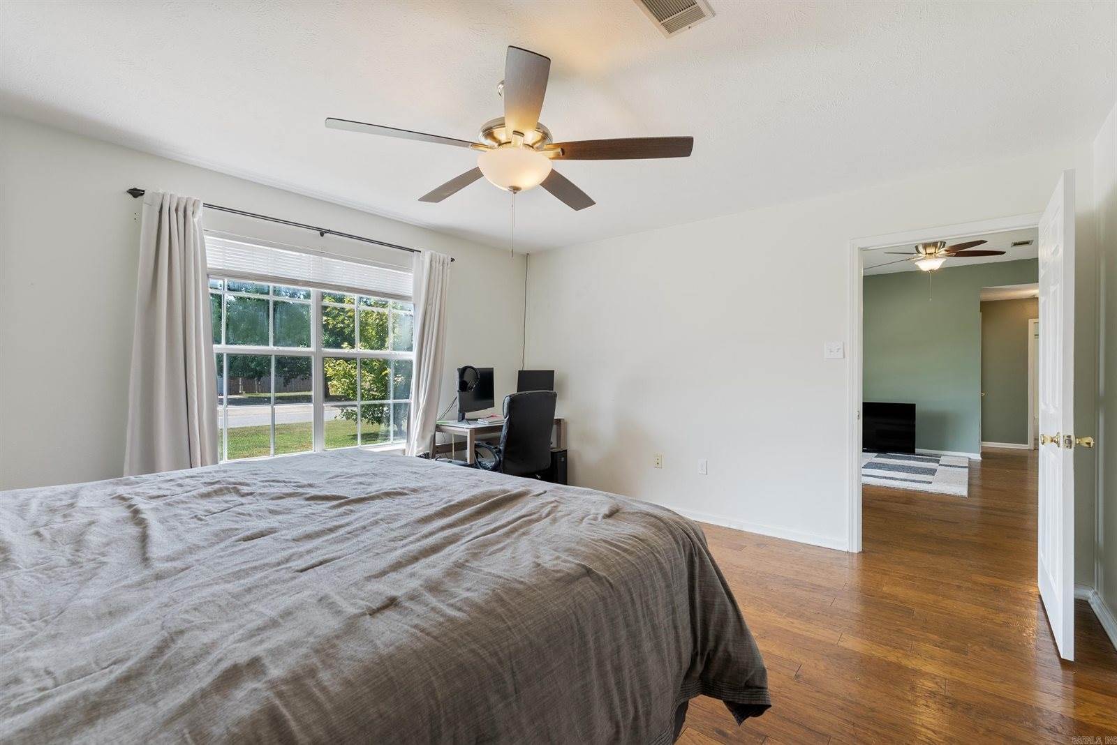 4 Hawk Drive, Vilonia, AR 72173