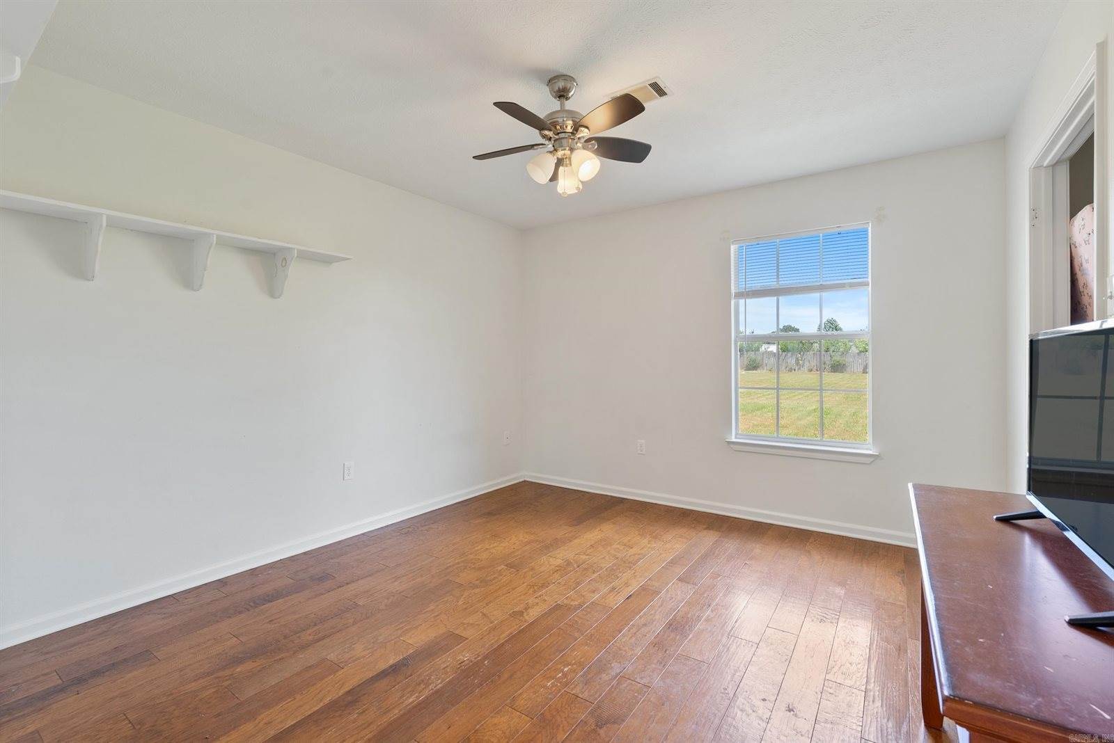 4 Hawk Drive, Vilonia, AR 72173