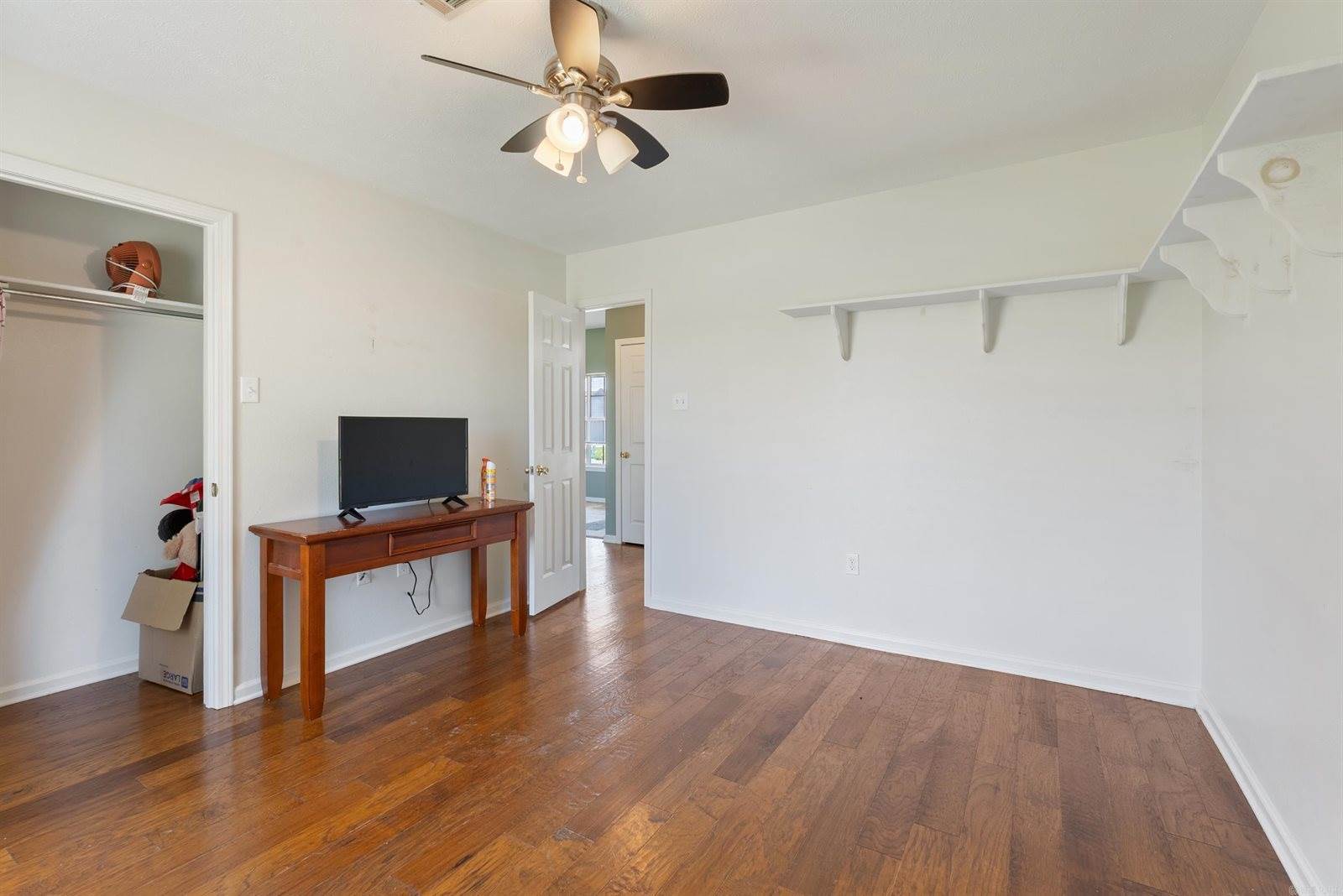 4 Hawk Drive, Vilonia, AR 72173