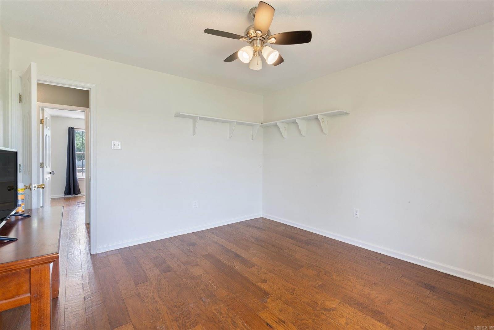 4 Hawk Drive, Vilonia, AR 72173