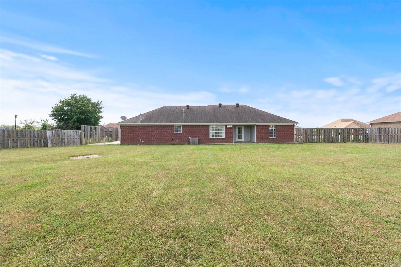 4 Hawk Drive, Vilonia, AR 72173